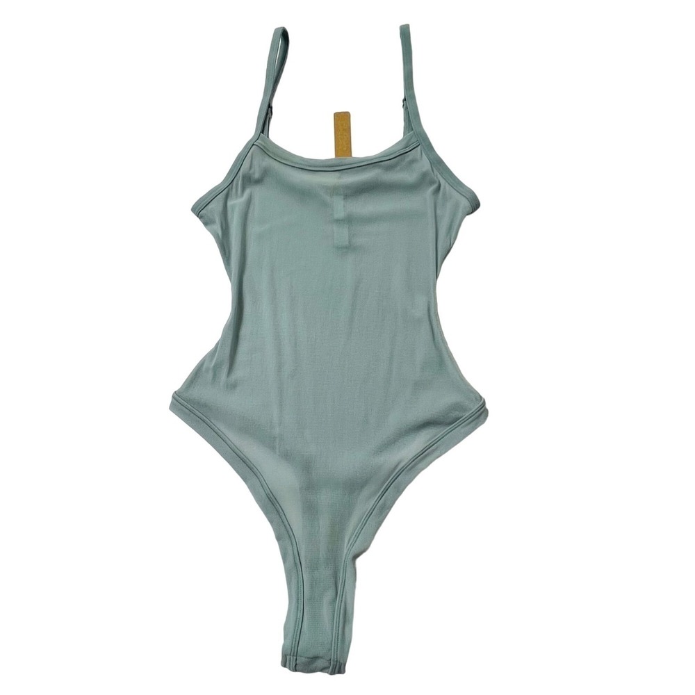 SKIMS Light Gray Stretch Scoop Neck Bodysuit - Picture 2 of 11
